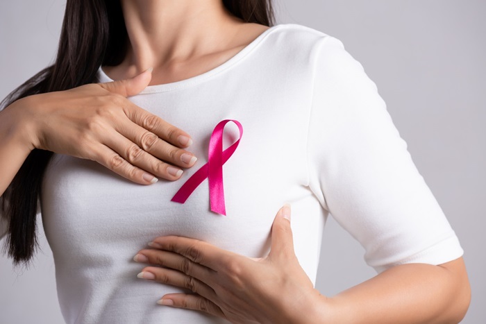 Những yếu tố làm tăng nguy cơ ung thư vú